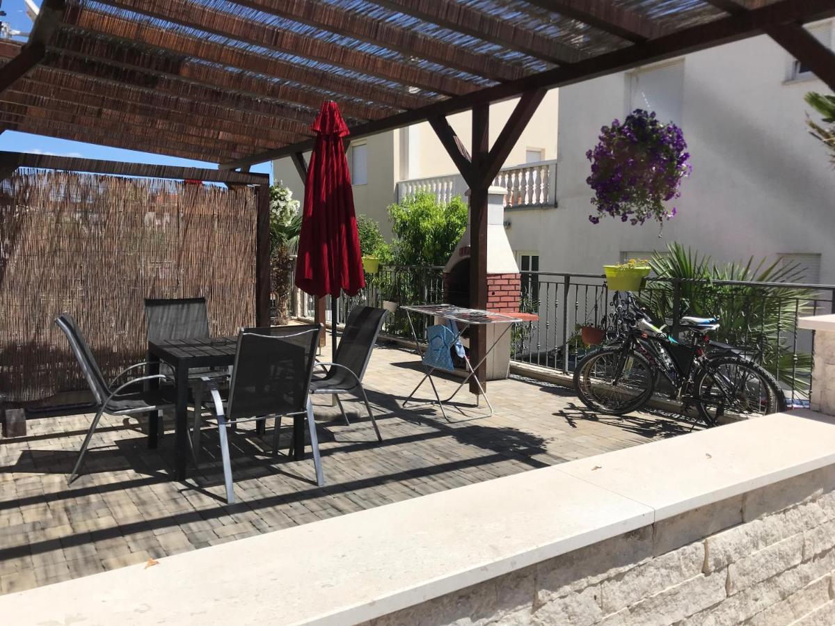 Apartments Angela Kaštela المظهر الخارجي الصورة