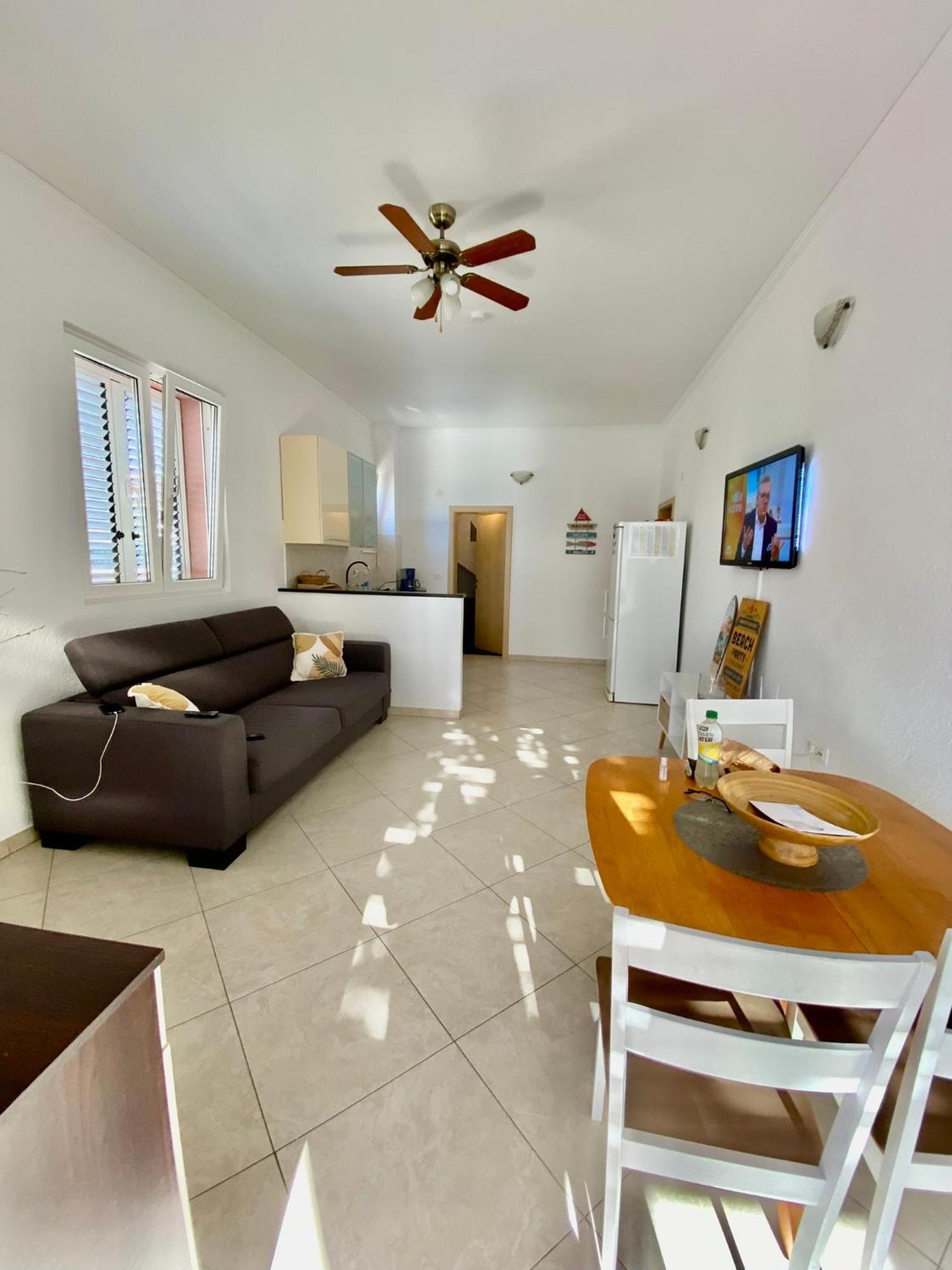 Apartments Angela Kaštela المظهر الخارجي الصورة