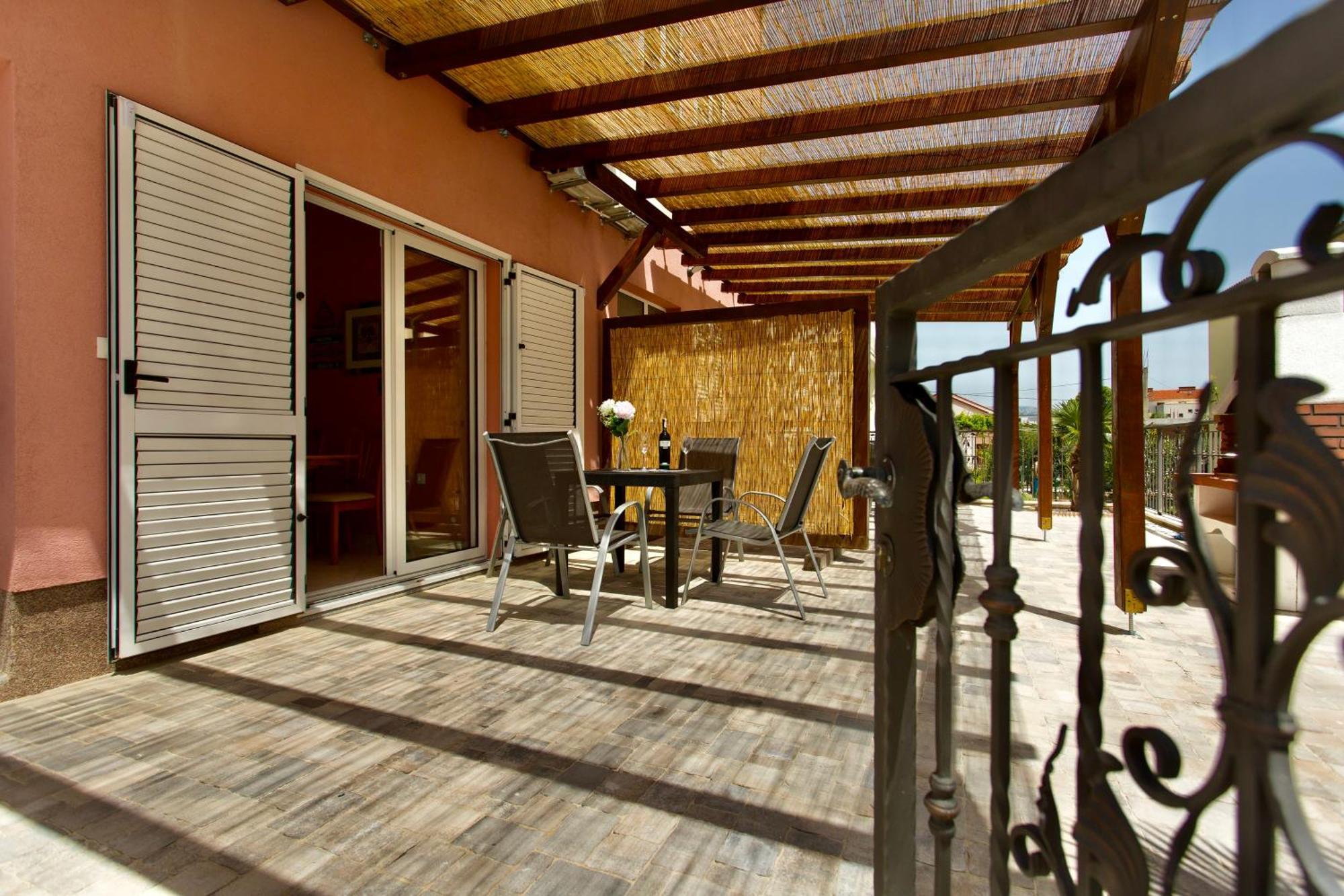 Apartments Angela Kaštela المظهر الخارجي الصورة